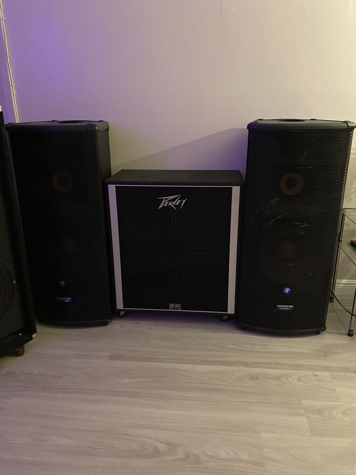 Mackie Speakers , Peavey Speaker Box, Large EV Speaker for Sale in Hollywood, FL OfferUp