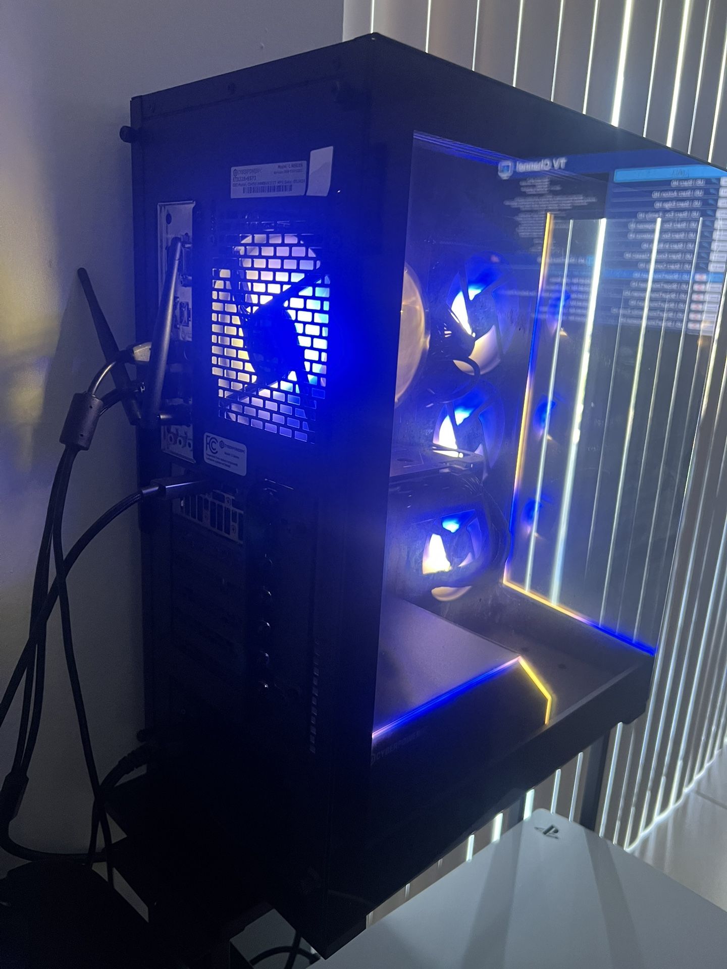 Cyberpower gaming pc Alienware monitor keyboard mouse iLoud mtm mkii Nvidi GeForce Msi