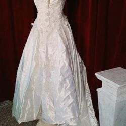 Unique Off Shoulderp, Covered Buttonswith Alayered Slip