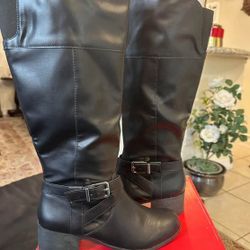 New Boots 7 And 7 1/2 Each Pair 