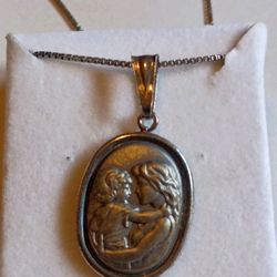 Mother & Child Oval Pendant Signed TOC Sterling Silver Made Italy OTC