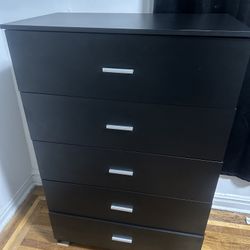 Beautiful Black Drawer Dresser 