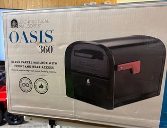 New!!! Oasis large locking mailbox