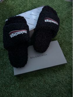 Faux Fur / Teddy Fleece Logo Slides (Black)