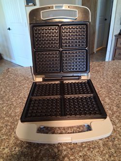 Waffle maker