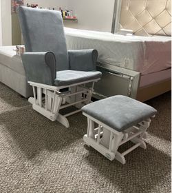 Nursery chair