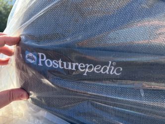 Sealy Posturepedic Mattress -Like New!