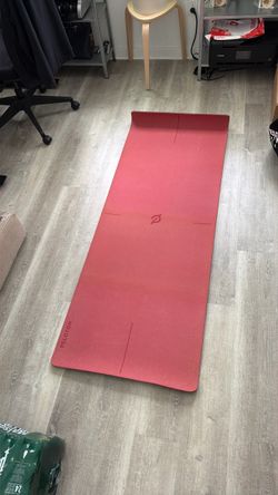 Peloton Reversible Workout Mat Red/Black