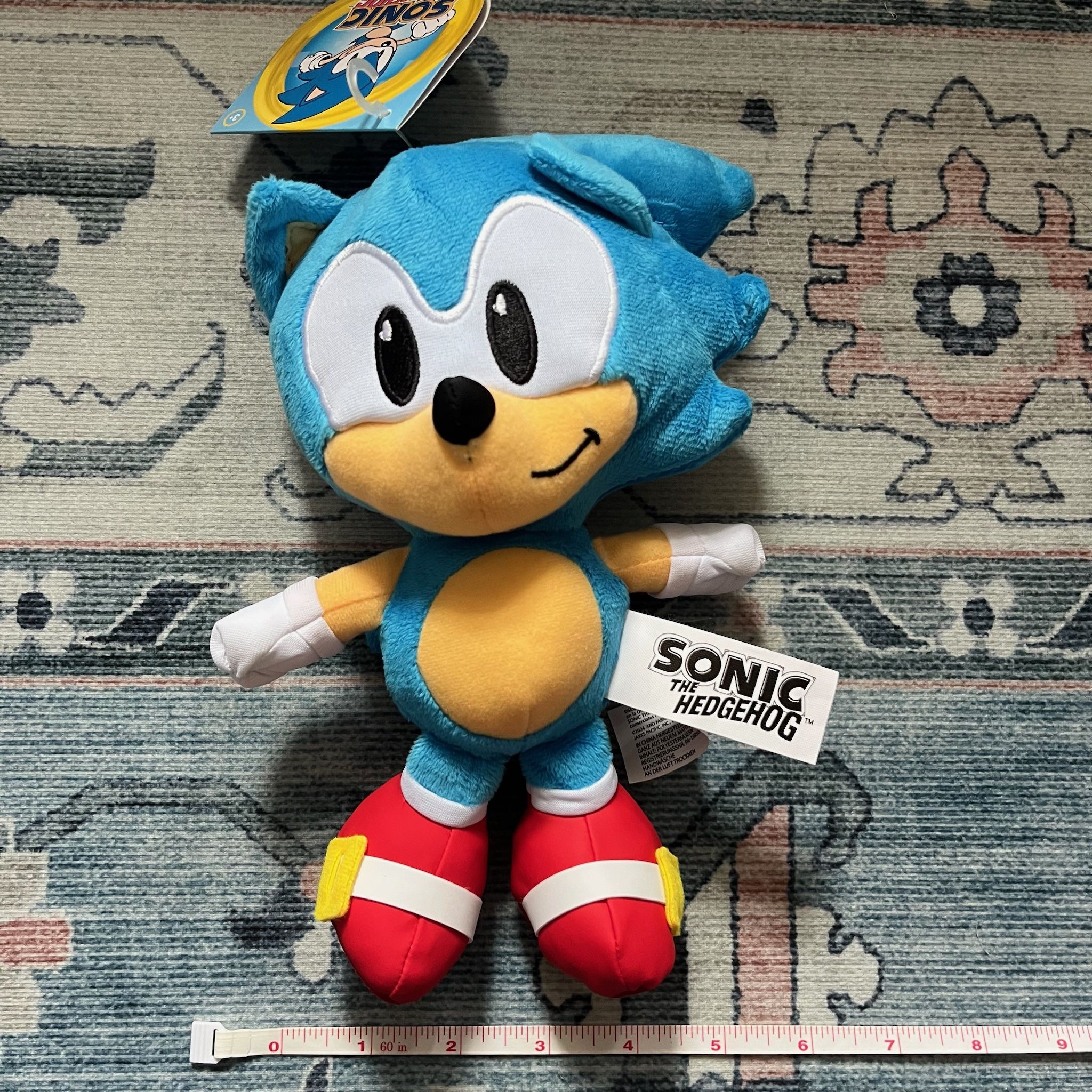 Sonic The Hedgehog 9” Plush NWT