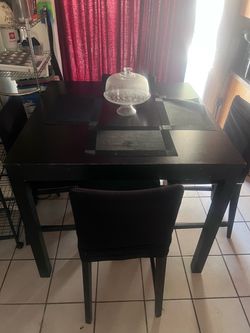 Diner table