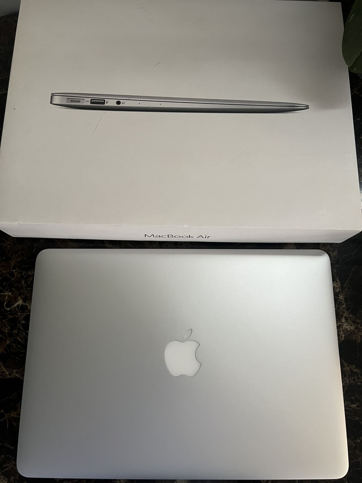 Apple MacBook Air