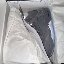 Wolf Grey Jordan 5s sz 12
