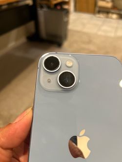 iPhone 14 , so nice and still good. Use Verizon carrier