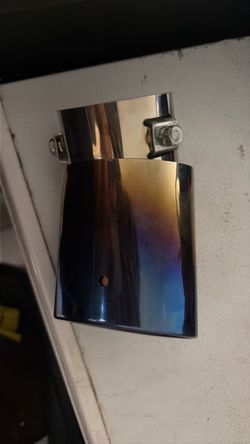 Exhaust tip