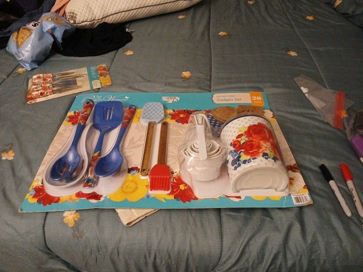 Pioneer Women Set