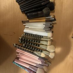 Makeup Brushes Lot
