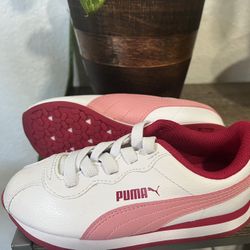 New Kids Pink Puma Shoes Size 12c
