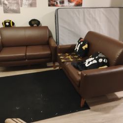 2 Love Seats