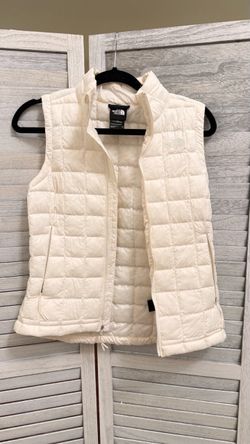 The North Face ThermoBall Eco Vest, women's XS, white