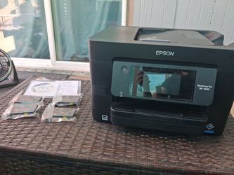 $90 FAST SALE - BRAND NEW Epson WF-4820 Printer + Sealed Inks