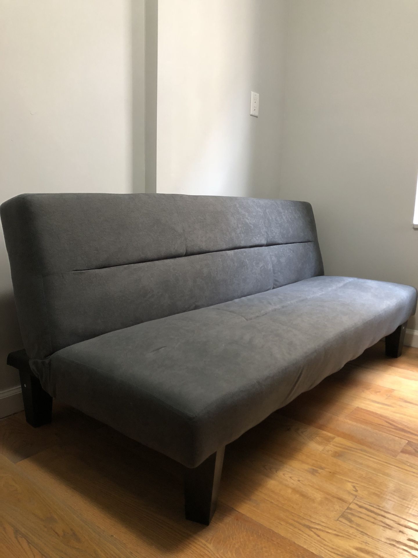 Gray Futon Couch / Sleeper