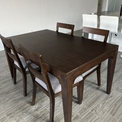 Dining Table + 3Chairs 