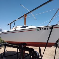 Santana Sailboat 20 w/Trailer