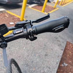 Giant Momentum Vida 8