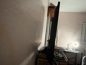 3ft 20.5 Smart Samsung TV