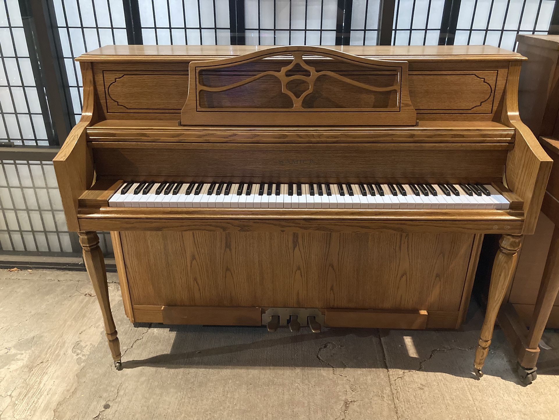 Samick Upright Console Piano
