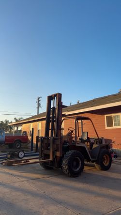 Forklift