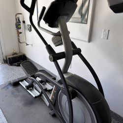 NordicTrack elliptical Rarely Used 500 for Sale in Fountain Valley CA OfferUp