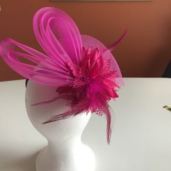 NWT Hair/Hat Pink Flower Clip/Adjustable Band