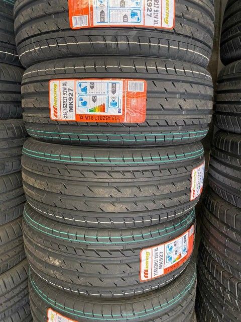 215/45/17 New Set Of Tires