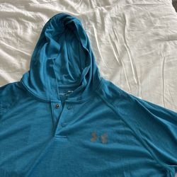 Under Armour Heat Gear Long Sleeve With Hood