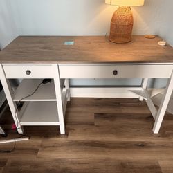 Modern White Desk with Natural Wood Top – Great Condition!