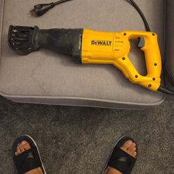 Dewalt reciprocating saw