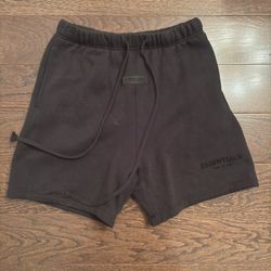  Essentials Shorts