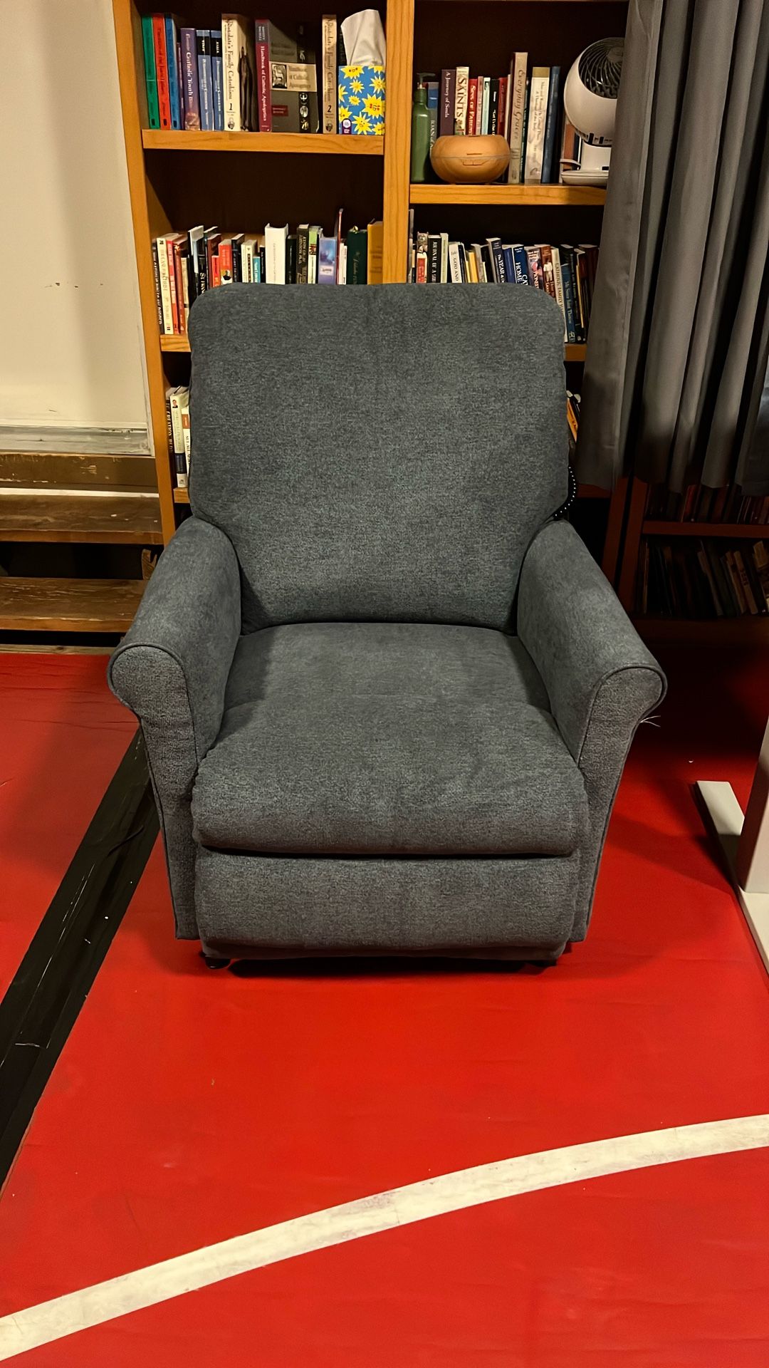 Lazy boy Sit To Stand Power recliner