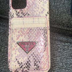 iPhone 13/14 hard case cover + gift