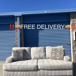 Jerome’s “Colton” Sofa - ‼️FREE DELIVERY‼️