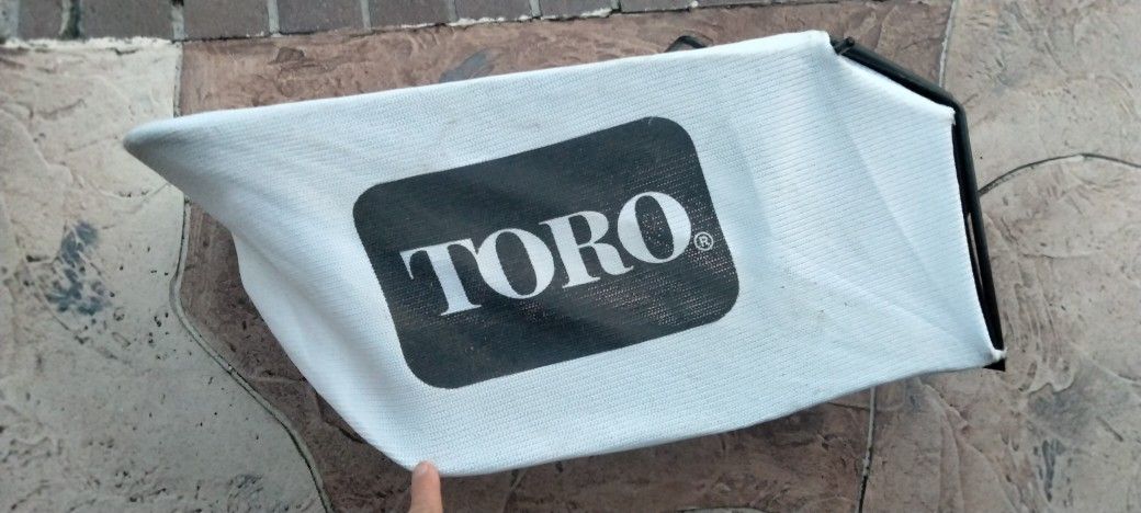 Brand New OEM Toro Bag Grass Leaf Catcher Bagger For Toro Lawn Mower Retails $140