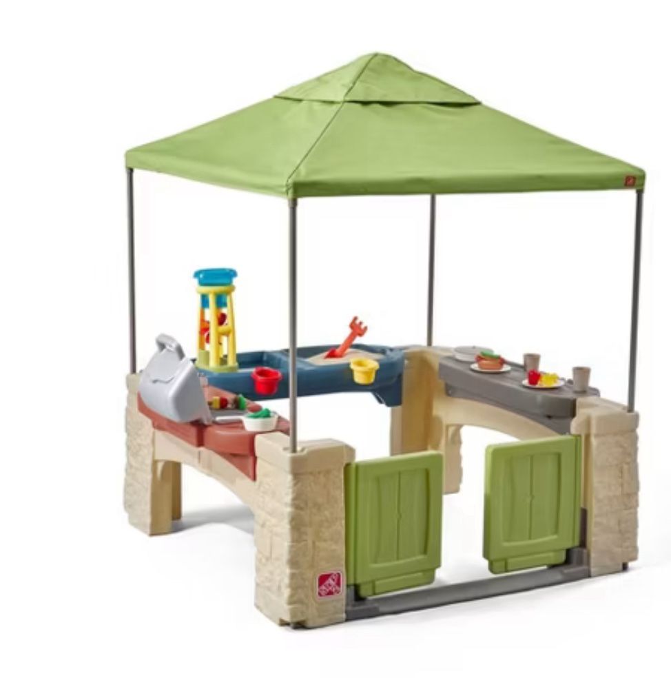 Step 2 All Around Playtime Patio with Canopy