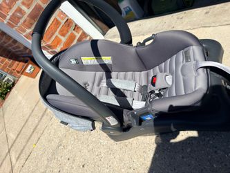 Safety 1st OnBoard 35 LT Car Seat