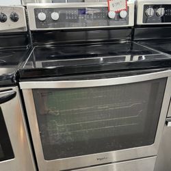Whirlpool 30in Electric Stove 4 Months Warranty We Are Located In The Blue Building 🟦