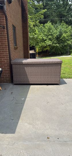 Deck/patio box
