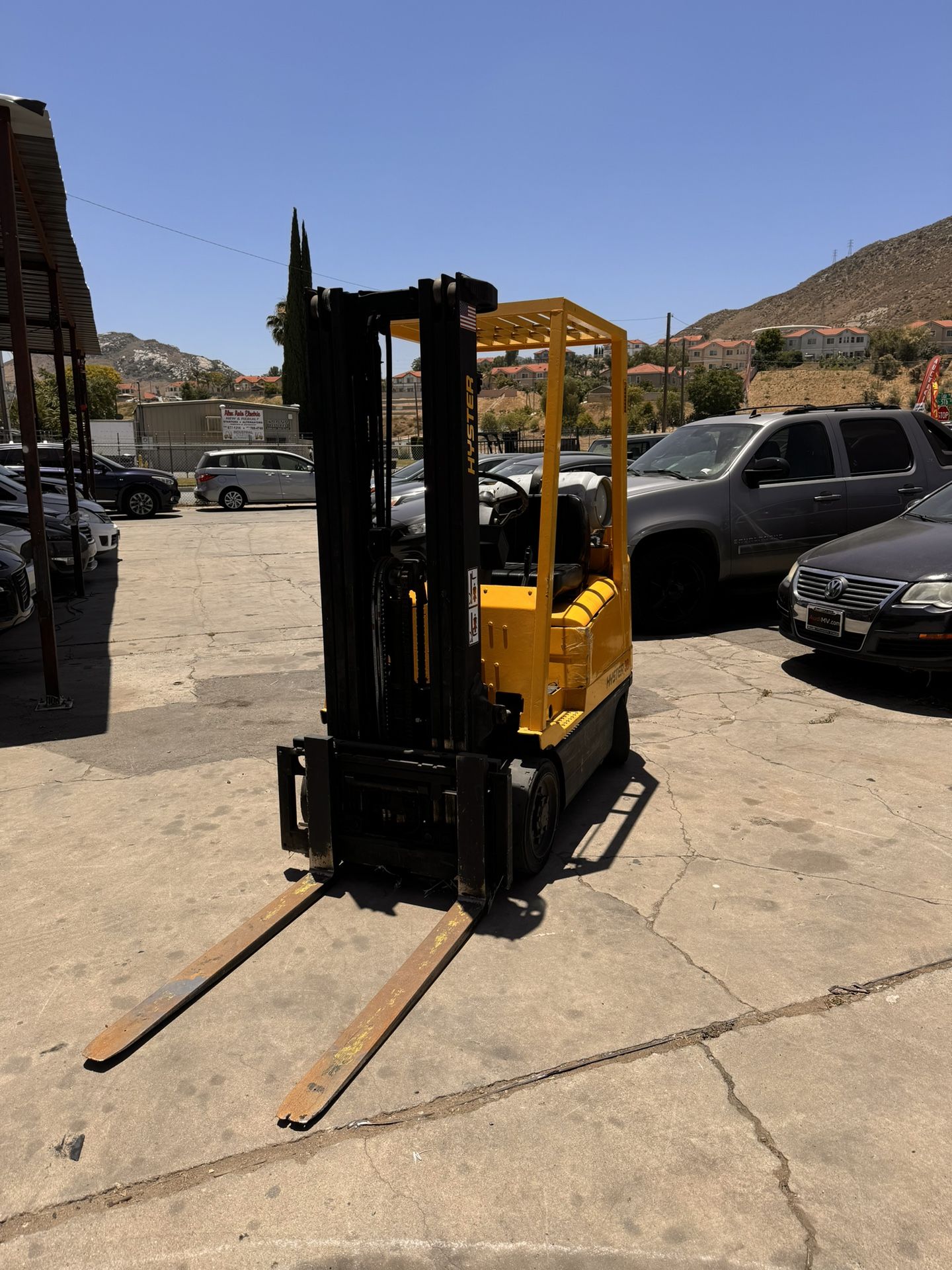 2004 Forklift Business equipment