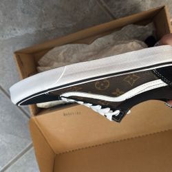 LV VANS