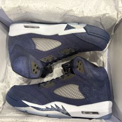 Air Jordan’s 5 Retro SE 10.5 