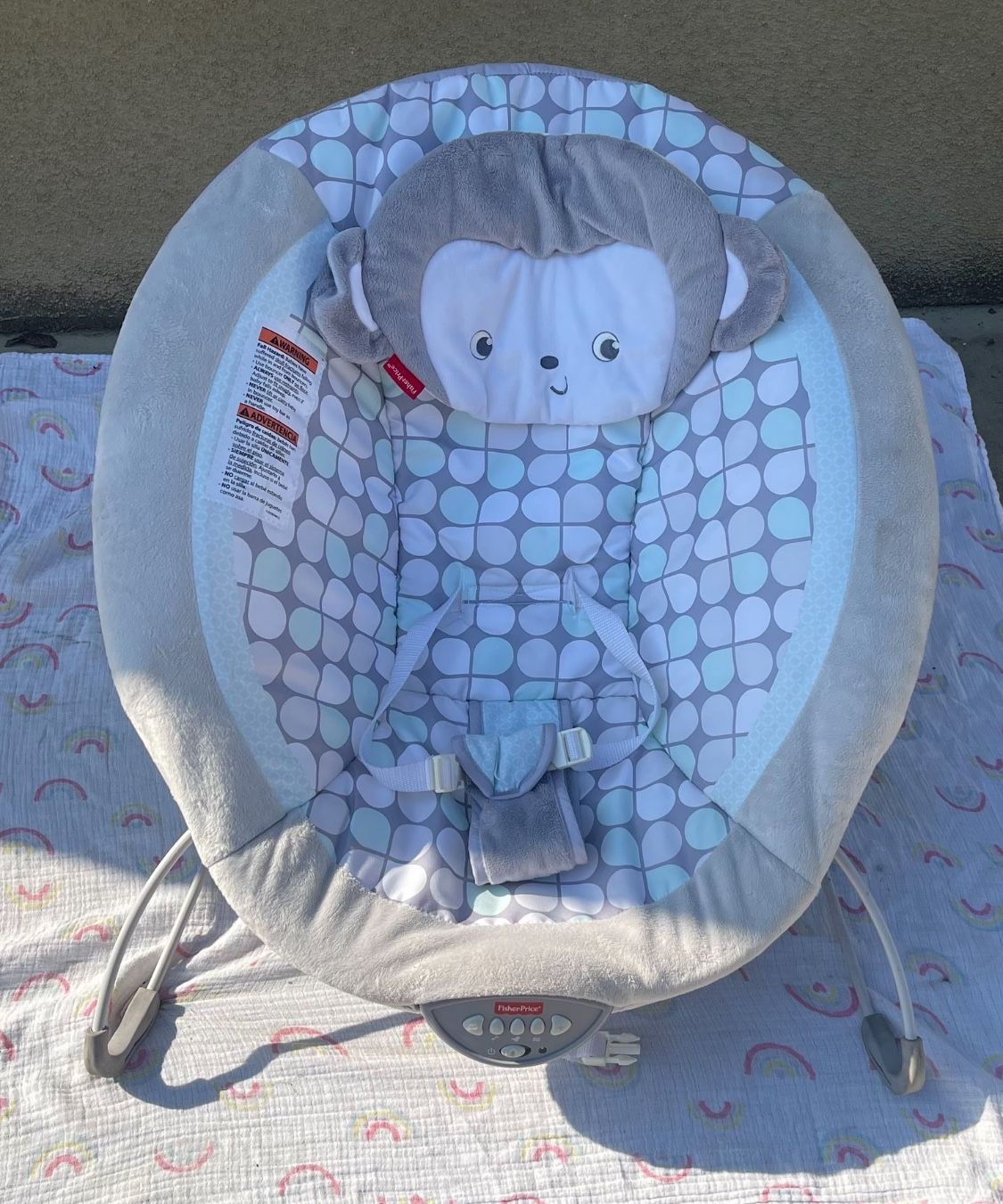 BABY BOUNCER